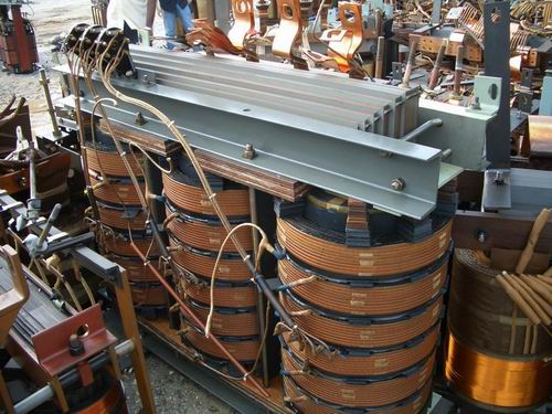 �Ͼɽ�������